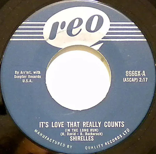 The Shirelles : It's Love That Really Counts / Stop The Music (7", Single)