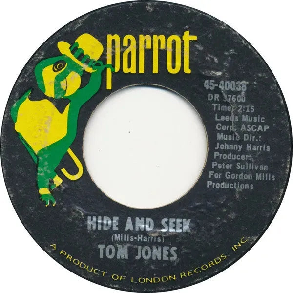 Tom Jones : Love Me Tonight (7", Single, She)