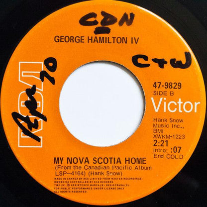 George Hamilton IV - She's A Little Bit Country (7", Single) - 75music